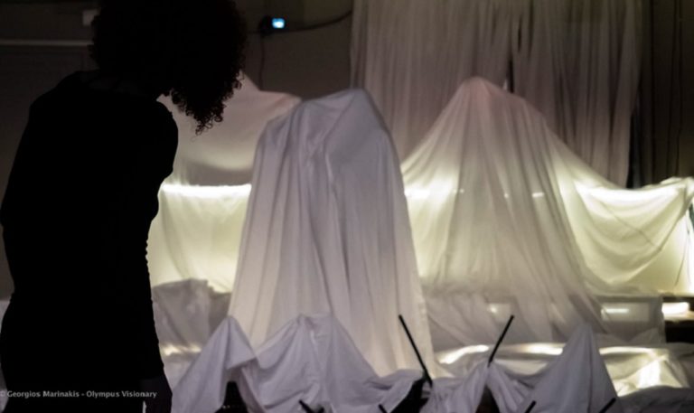 Παράταση παραστάσεων στο θεατρικό “κι αν καταβροχθίζαμε ο ένας τον άλλον”;