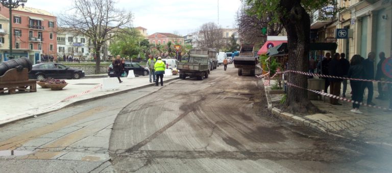 Κέρκυρα: Κυκλοφοριακό χάος στην πόλη