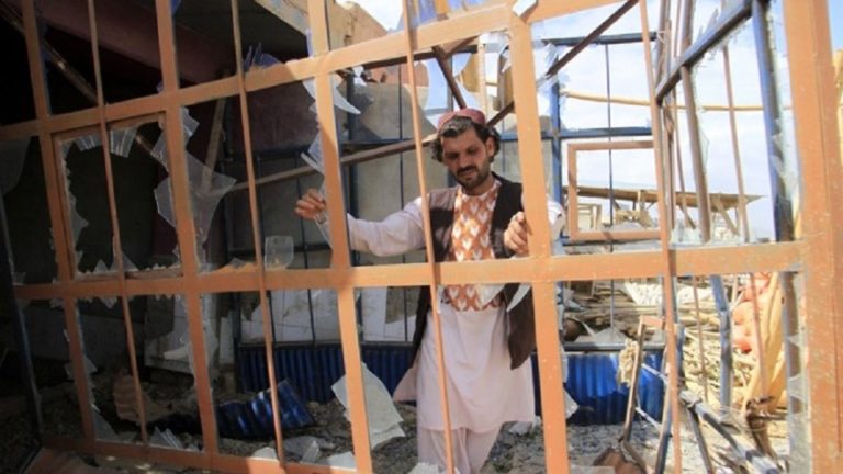 Αφγανιστάν: 3 νεκροί, 32 τραυματίες από βομβιστική επίθεση σε τέμενος