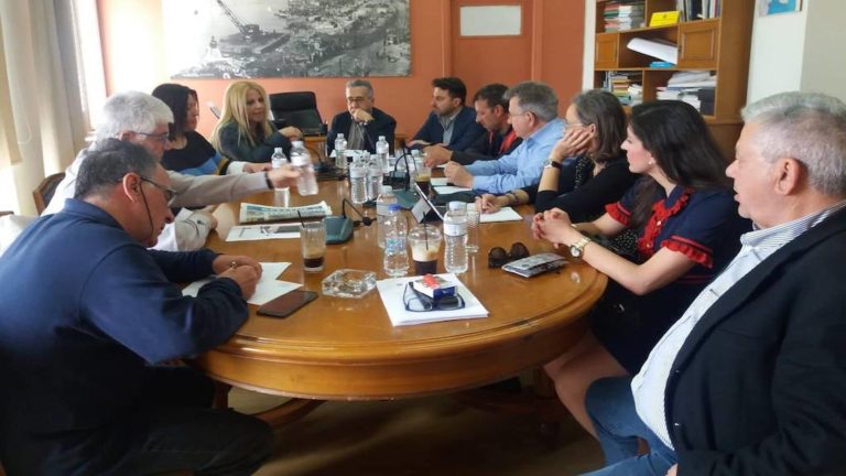 Σύσκεψη στο λιμάνι για την ενίσχυση του εμπορευματικού τομέα