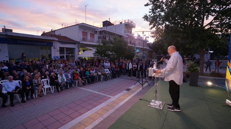 Στη Ν. Αγχίαλο μίλησε χθες το βράδυ ο δήμαρχος Βόλου Αχιλλέας Μπέος