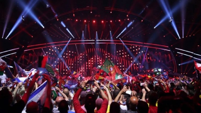 Eurovision: Παραλειπόμενα, απρόοπτα και το μήνυμα της Madonna (video)