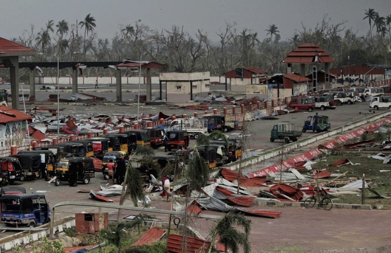 Κυκλώνας Φάνι: Τουλάχιστον 24 άνθρωποι έχασαν τη ζωή σε Ινδία-Μπανγκλαντές