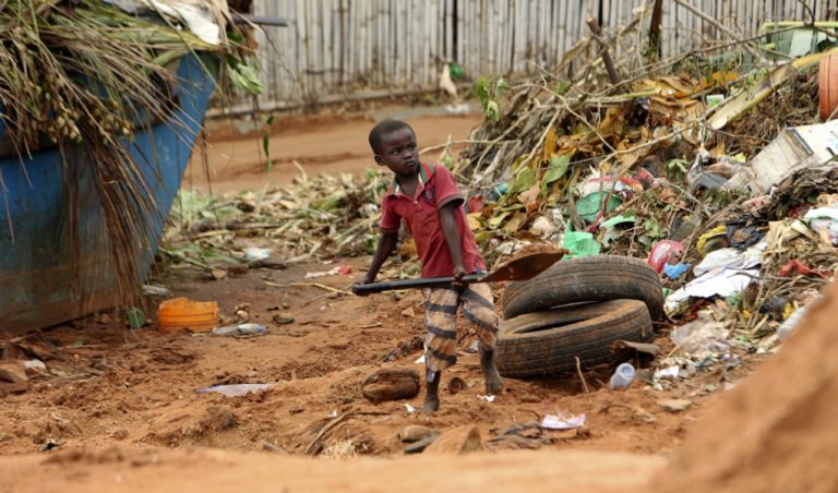 Επιδημία χολέρας στη βόρεια Μοζαμβίκη μετά το φονικό πέρασμα του κυκλώνα Κένεθ