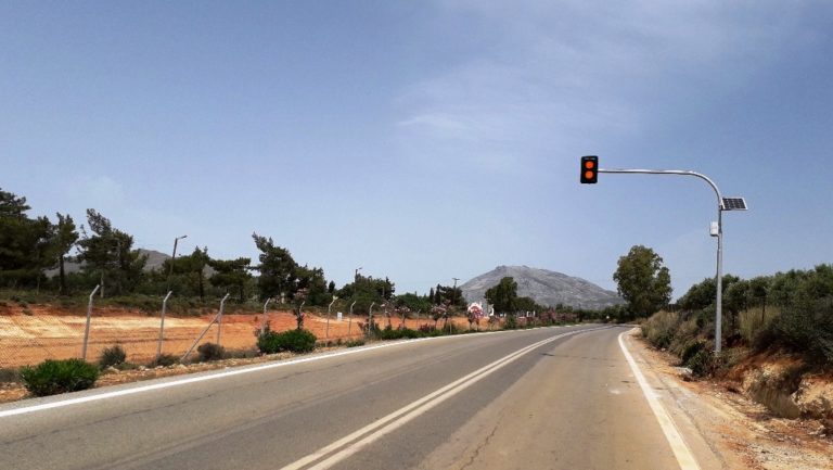 Φανάρια προειδοποίησης για την οδική ασφάλεια