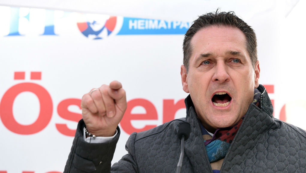 Αυστρία: Παραιτήθηκε ο αντικαγκελάριος Στράχε μετά το βίντεο σοκ με τους ακροδεξιούς-Πανηγυρισμοί