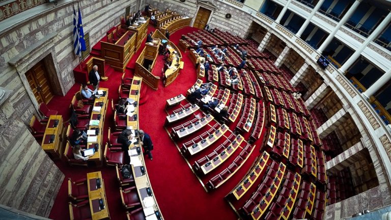 Ψηφίζονται οι 120 δόσεις-Μείωση ΦΠΑ στα προϊόντα καφέ