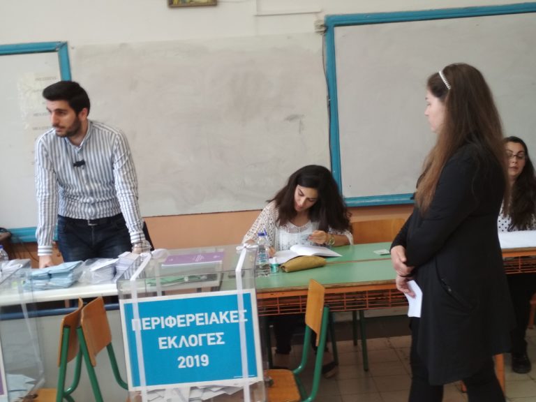 Aργολίδα: Ομαλά εξελίσσεται η ψηφοφορία