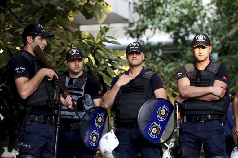 Τουρκία: Εντάλματα σύλληψης για 249 υπαλλήλους του ΥΠΕΞ
