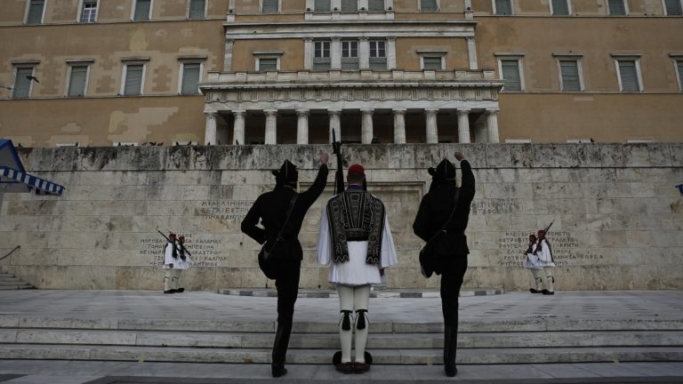 Μέτρα προστασίας του Κοινοβουλίου: Διάσκεψη Προέδρων- Οι θέσεις των κομμάτων