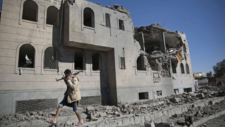 Υεμένη: Αεροπορικοί βομβαρδισμοί κατά της Σανάα από τη Σαουδική Αραβία