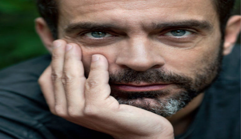 Εκπαιδεύοντας το κοινό στο Αρχαίο Δράμα με τον Κωνσταντίνο Μαρκουλάκη