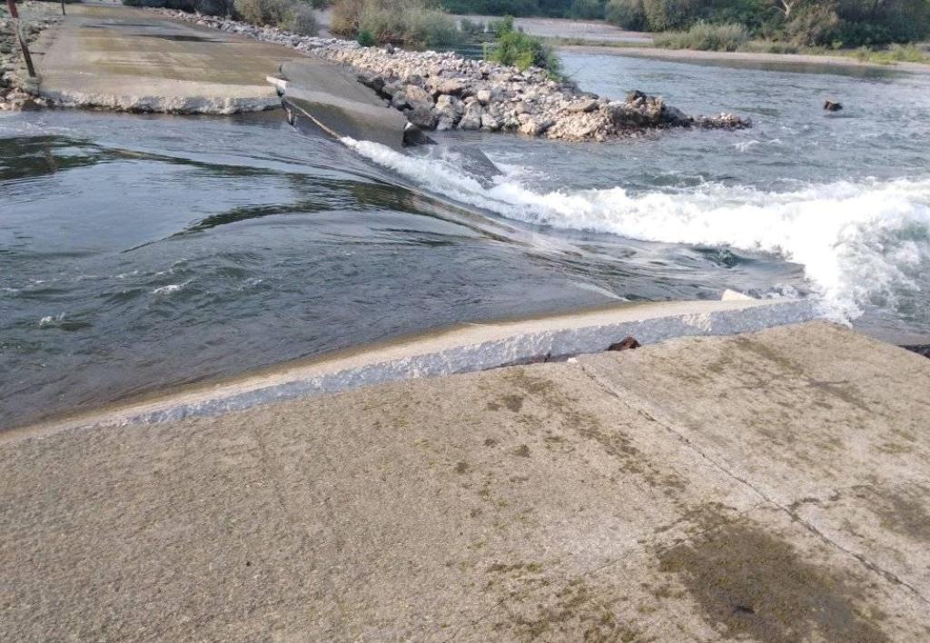 Σε μπλόκα οι αγρότες στον Έβρο – Ζητούν λύση για τη διαχείριση των υδάτων του ποταμού Άρδα