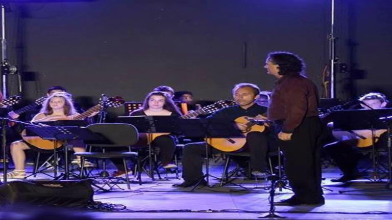Συναυλία της «Κιθαριστικής Ορχήστρας Βόλου» στην παραλία του Βόλου