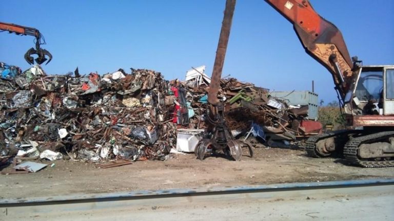 Ενημερώνει τους δημότες για τον ισχύοντα κανονισμό καθαριότητας
