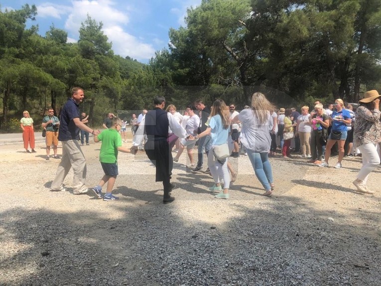 Υποδοχή έκπληξη επεφύλαξε το επιμελητήριο Λέσβου στους Πολωνούς τουρίστες
