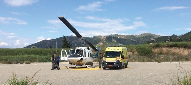 Ζάκυνθος: Αγωνία για 21χρονη μετά από ατύχημα με άλογο