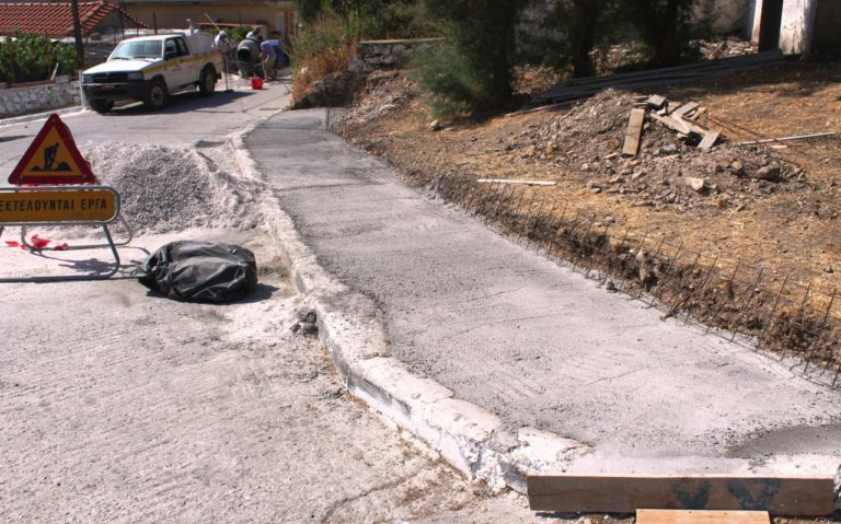 Εργασίες συντήρησης – τσιμεντοστρώσεις στο Βουναράκι στη Μυτιλήνη