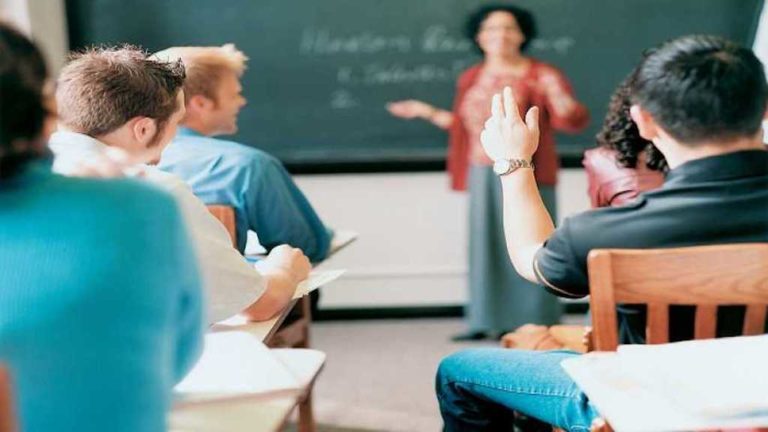 Αύξηση 30% του μαθητικού δυναμικού που επιλέγει τη φοίτηση στα ΕΠΑΛ