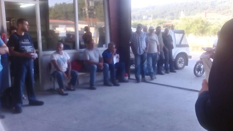Περιόδευσαν στο Καρλόβασι
