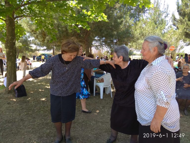 Κομοτηνή: Μια 83χρονη δασκάλα με  αγάπη για τους ανθρώπους