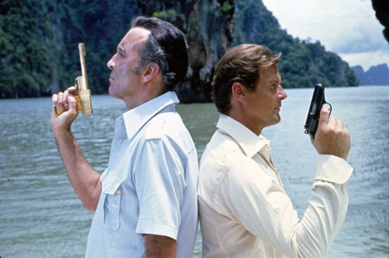 ΕΡΤ2 – «Τζέιμς Μποντ, Πράκτωρ 007:  Ο άνθρωπος με το χρυσό πιστόλι»