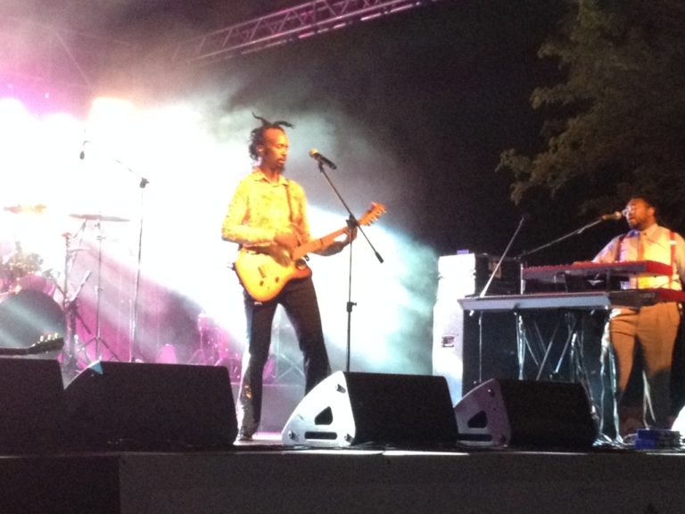 Υπέροχος στη σκηνή του φεστιβάλ Πηνειού ο Fantastic Negrito