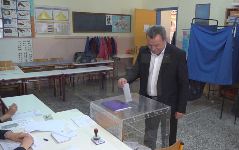 Οι υποψήφιοι περιφερειάρχες Ιονίου ψήφισαν στην Κέρκυρα και κάλεσαν για συμμετοχή