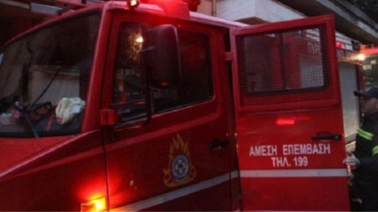 Ηράκλειο: Στις φλόγες τυλίχθηκε αυτοκίνητο