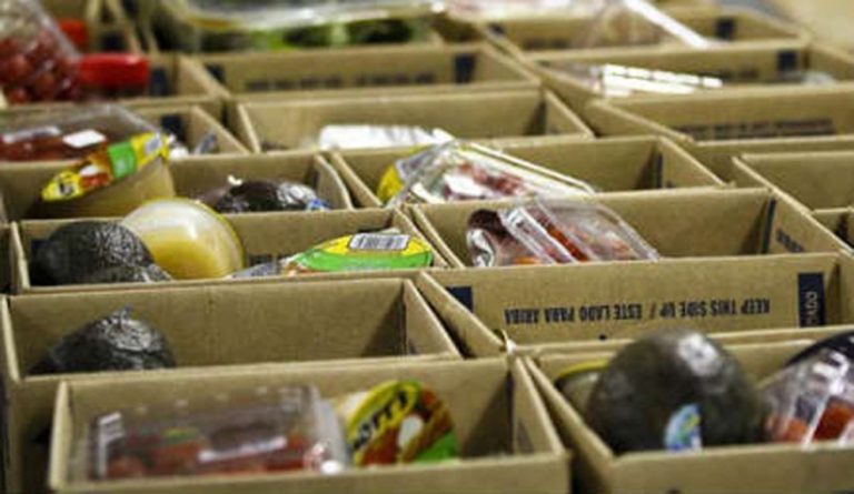 Σέρρες : Διανομή τροφίμων στους ωφελούμενους του προγράμματος Τ.Ε.Β.Α