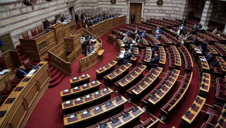 Βουλή: Στην Ολομέλεια τα ν/σ με τις τροποποιήσεις στους Ποινικούς Κώδικες (video)