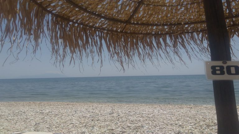 Ίδρυση λυκειακών τάξεων και οικισμού στην παραλία Πετρωτών στο Δήμο Μαρωνείας – Σαπών