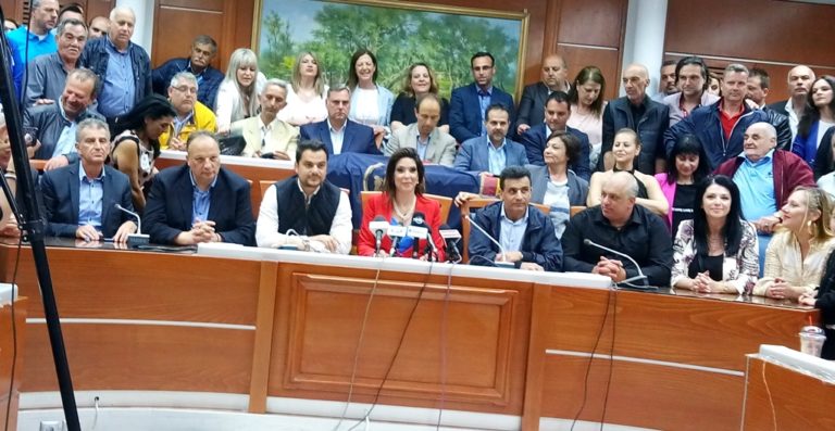 Κέρκυρα: Συγχαίρουν οι συνδυασμοί δημάρχους και περιφερειάρχη