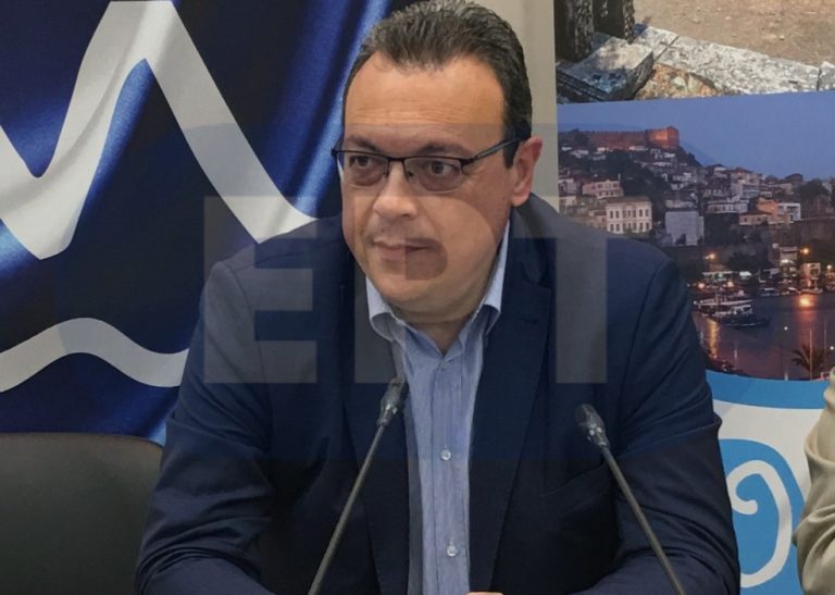 Σ. Φάμελλος για χρυσορυχεία: Όχι αναρχία τύπου φάρουέστ