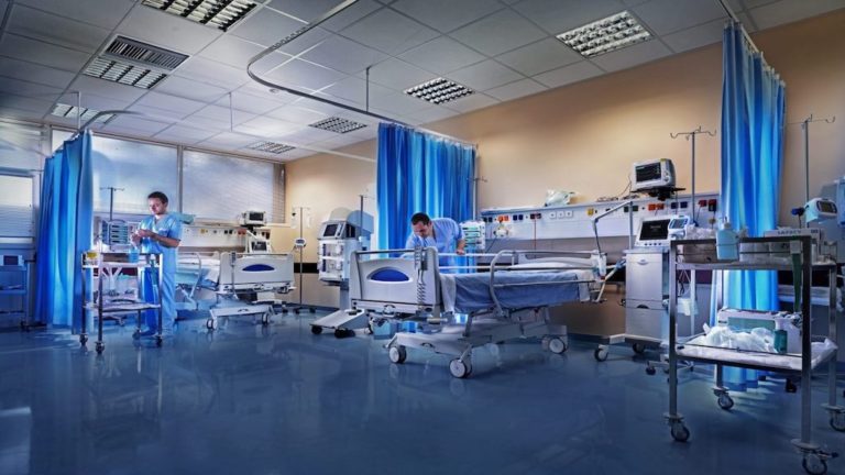 Οκτώ υπερσύγχρονα κρεβάτια για τη ΜΕΘ του Νοσοκομείου Βόλου