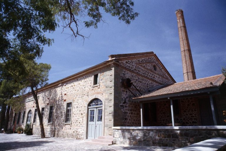 «Χρωματιστές ιστορίες» για τον Στρατή Μυριβήλη στο Μουσείο Βιομηχανικής Ελαιουργίας Λέσβου
