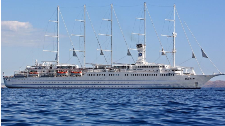 Καταπλέει τη Δευτέρα το κρουαζιερόπλοιο Club Med 2