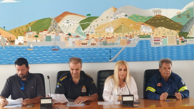 Διακόσια μηχανήματα σε ετοιμότητα λόγω αυξημένης επικινδυνότητας για πυρκαγιά