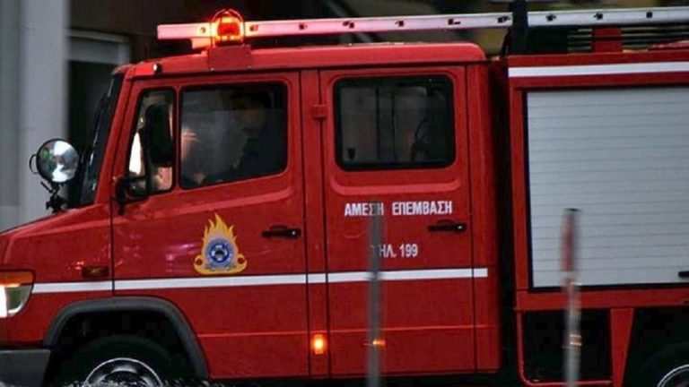 Πυρκαγιά σε διαμέρισμα στη Θεσσαλονίκη – Εγκαυματίας μεταφέρθηκε στο νοσοκομείο