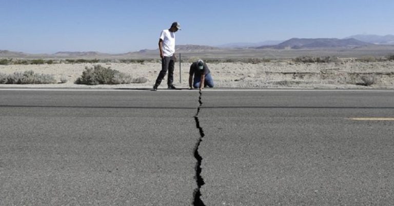 Καλιφόρνια:  Καταστροφές 100 εκατομμυρίων δολαρίων και 4.700 μετασεισμοί (video)