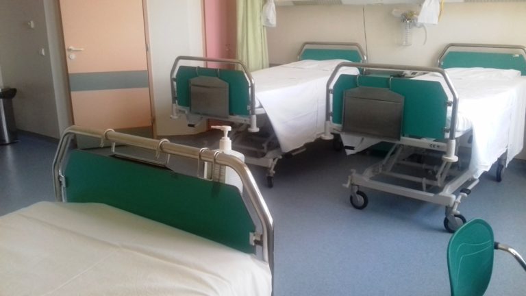 Αγιασμός  της ανακαινισμένης Μονάδας Τεχνητού Νεφρού στο νοσοκομείο Αλεξανδρούπολης.