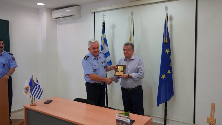 Τον Περιφερειάρχη τίμησε το Πυροσβεστικό Σώμα της Κρήτης