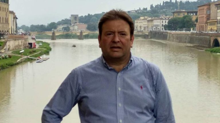 52χρονος εκπαιδευτικός πέθανε ενώ έκανε βόλτα στην παραλία του Βόλου