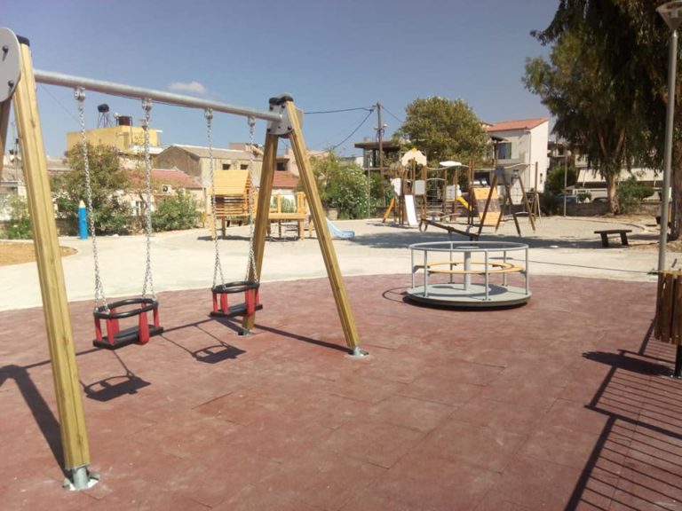 Εγκαίνια παιδικής χαράς στην περιοχή του Αγίου Νεκταρίου στην Κάτω Σούδα