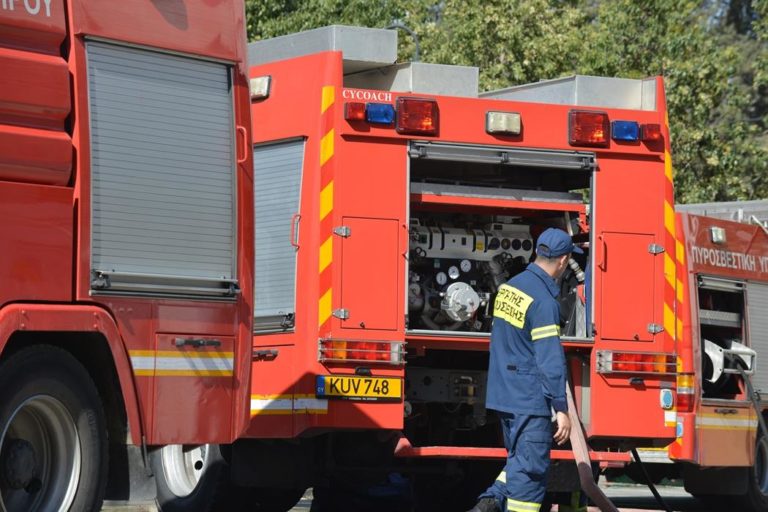 Χανιά: Πυρκαγιά σε εστιατόριο στην Αγ. Μαρίνα – Στις φλόγες κουζίνα σπιτιού στο Ηράκλειο