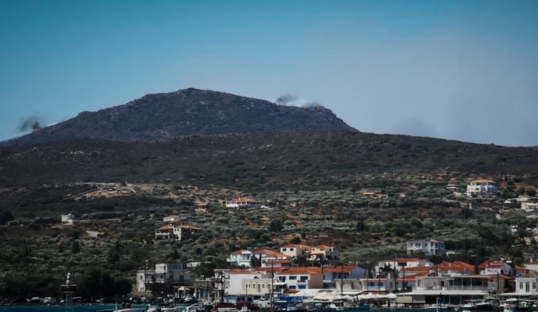 Τις πληγές της μετρά η Ελαφόνησος – Επιστρέφουν επισκέπτες (video)