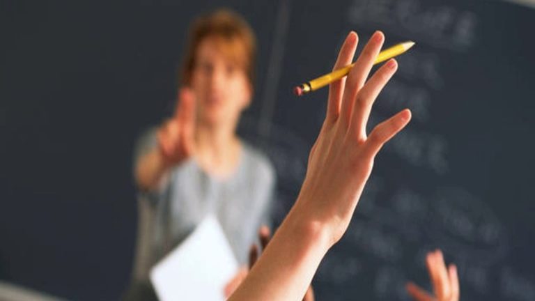 Μέχρι αύριο η υποβολή αιτήσεων για συμμετοχή στο Κοινωνικό Ξενόγλωσσο Φροντιστήριο του δήμου Καρδίτσας