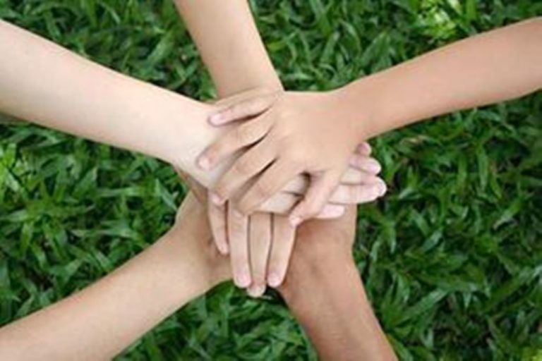 Κοζάνη: Εκστρατεία κτηνοτρόφων για την αποκατάσταση ποιμνιοστασίου