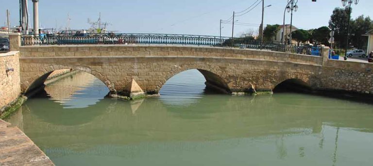 Ζάκυνθος: Εκροή λυμάτων στο ποτάμι του Αγίου Χαραλάμπη