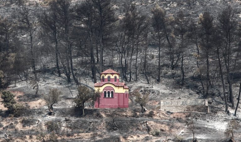 Εύβοια: Έρευνες για το ενδεχόμενο εμπρησμού – Στάχτη 23.000 στρέμματα (video)